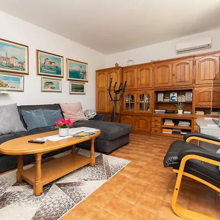 Apartment Tonia *
